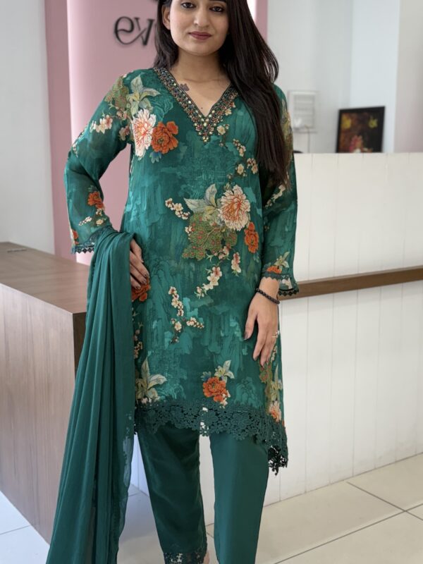 Short top with pant and chiffon dupatta