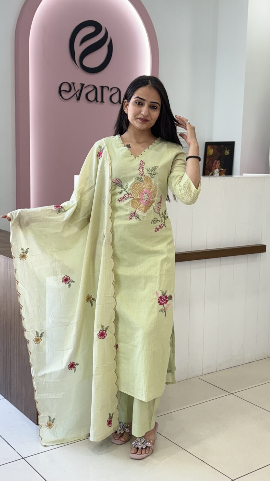 Kurti Set with Pants and Mul Cotton Dupatta