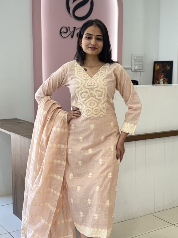 Kurti Set with Pants and Mul Cotton Dupatta