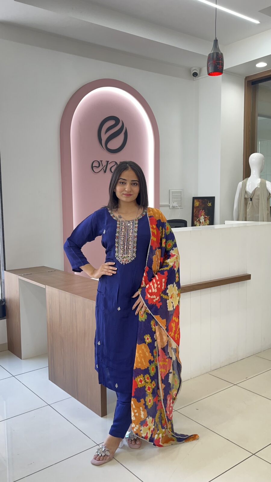 Blush Elegance Cotton Suit Set - Image 3