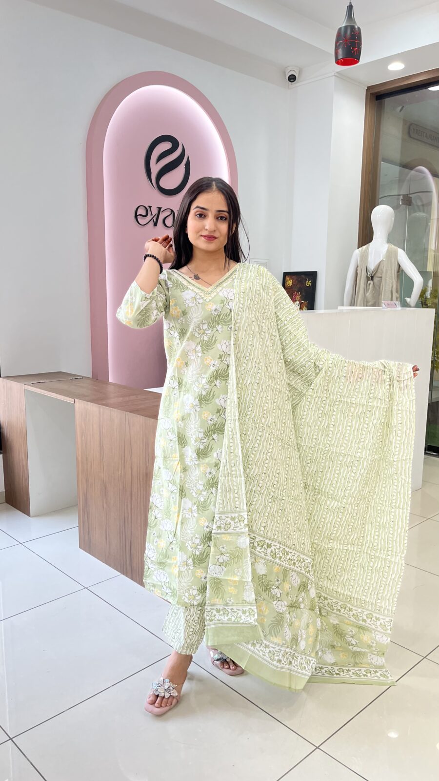 Cotton Handcrafted 3-Piece Ensemble