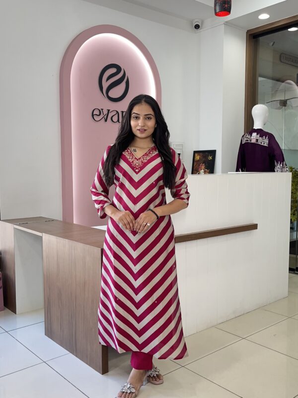 Elegance in Thread – Muslin Kurti Set